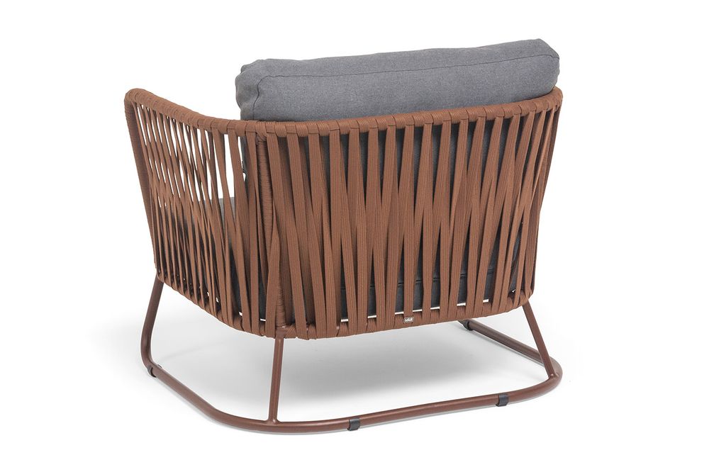 "Багамы" кресло плетеное из роупа, каркас алюминий коричневый (RAL8016) муар, роуп BZ23-ED31, ткань темно-серая 027
