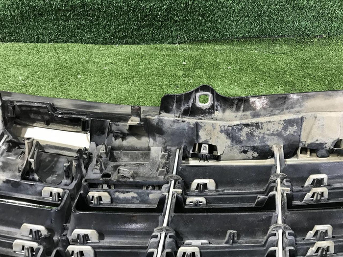 Решетка радиатора Mercedes S W222 (2017-2020) Maybach