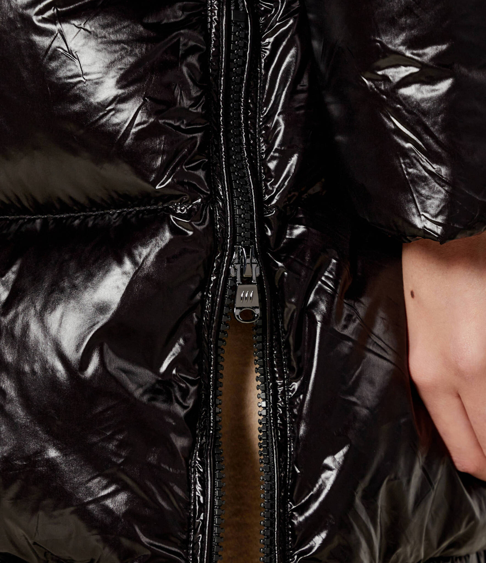 Пуховая куртка SARAH Hetrego - черный(8N722 F)