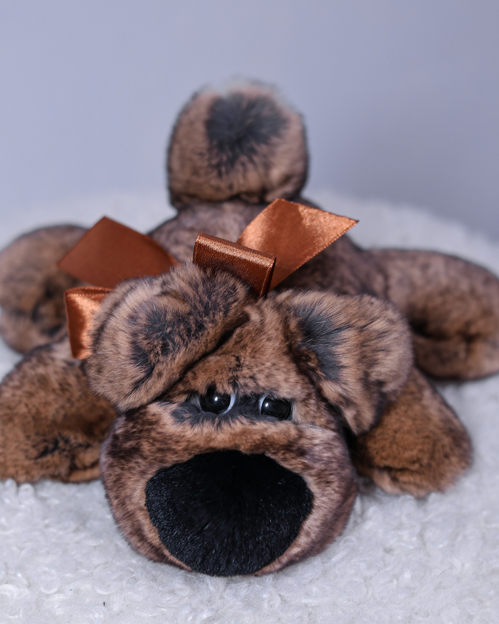 Собака Шанель маленькая (коричневая)