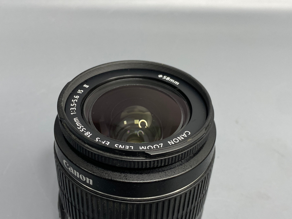 Canon 550D Kit 18-55mm 3.5-5.6 IS II 38.000 кадров