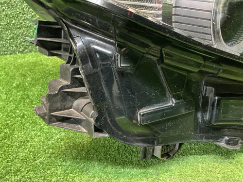 Фара правая Mazda 3 BP (2018-н.в.) LED