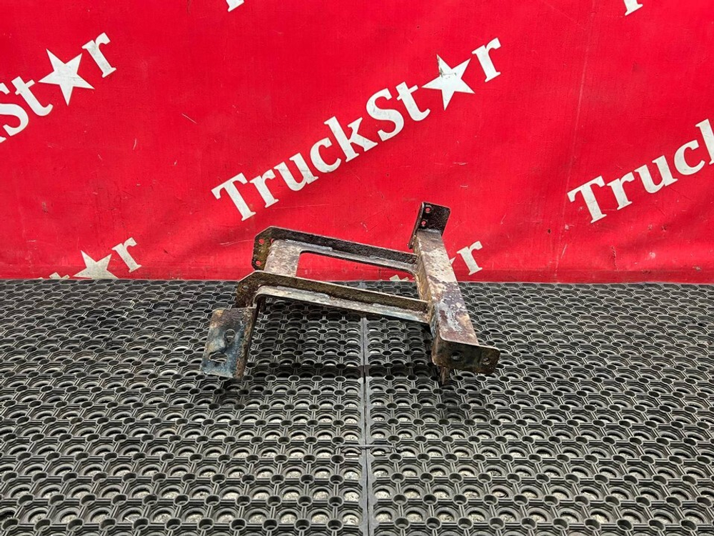 Кронштейн корпуса подножек левый