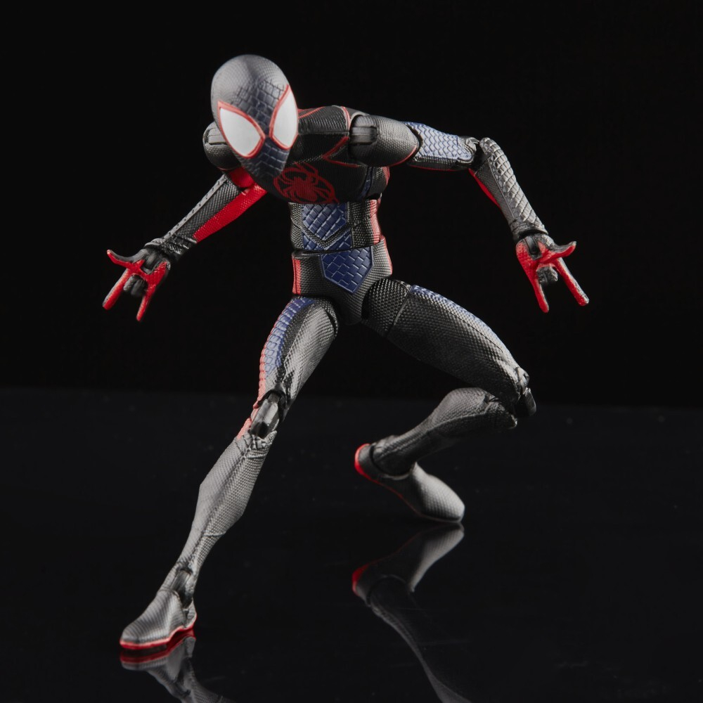 Hasbro Spider-Man - Фигурка Майлза Моралеса высотой 15 см из серии Marvel Legends. / артикул   F3480 F3847  / GTIN 5010994181895