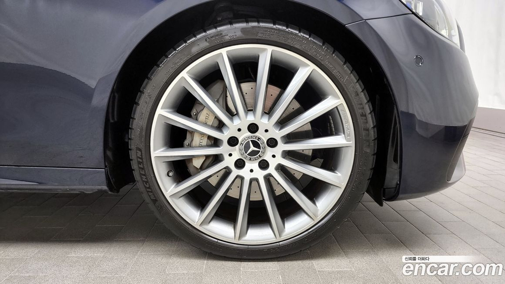 Mercedes-Benz E-Class W213 E350 4MATIC AMG Line (11.2020)