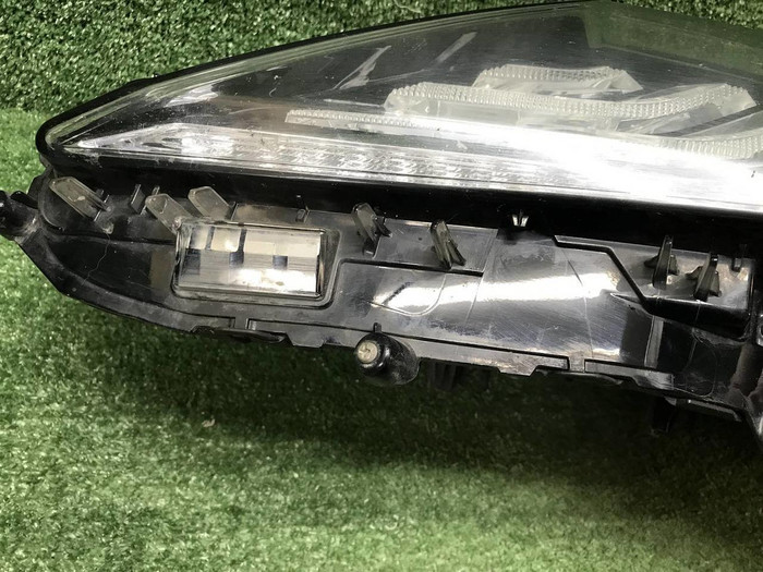 Фара левая Toyota Camry xv70 (2020-н.в.) LED