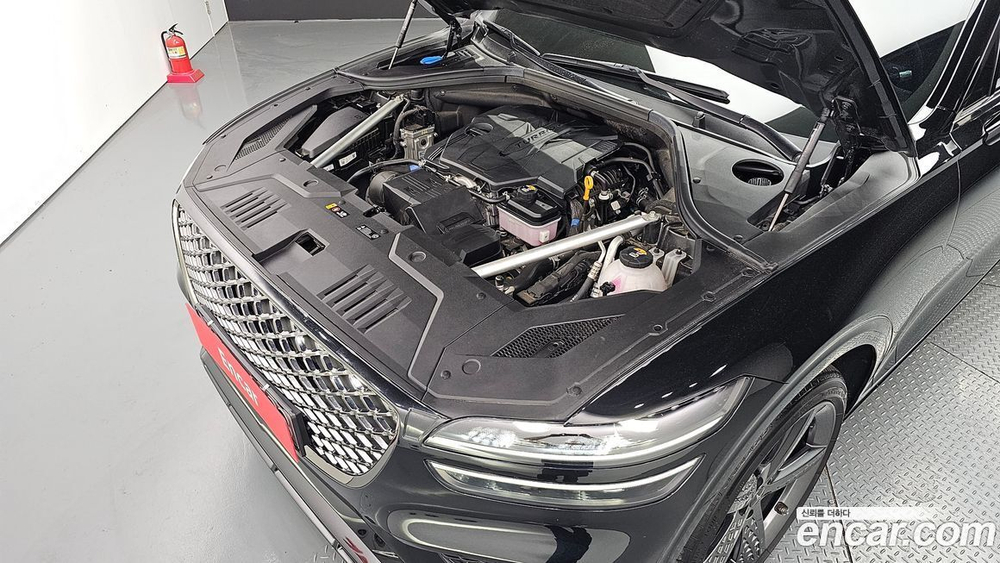 Genesis GV70 2.5T Бензин 2WD (04.2021)