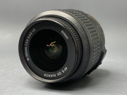 Nikon D3000 Kit 18-55mm