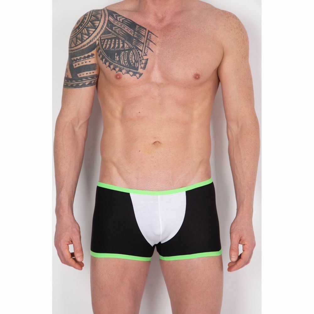 Мужские трусы боксеры черные с белой вставкой и зеленой резинкой Cosmos Colors PC30-GWB