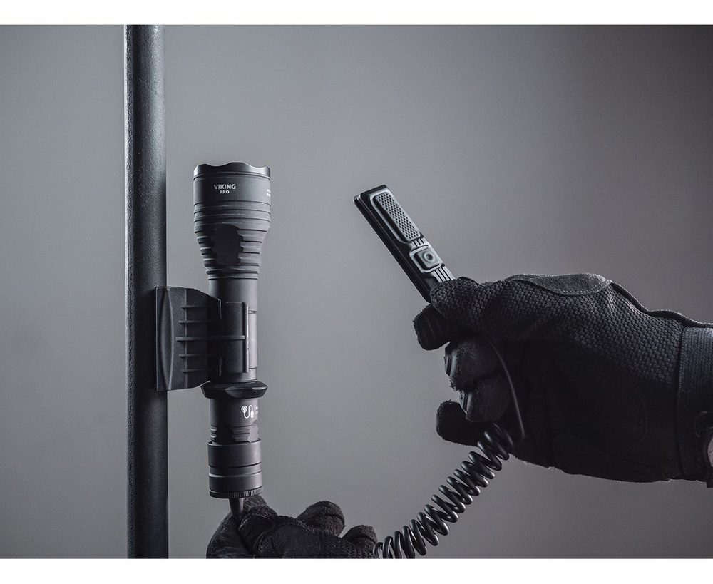 Hабoр для оxoты фoнарь АRМYTЕK VIКING РRO MAGNET USВ EXTENDED SEТ WАRМ (теплый cвет)