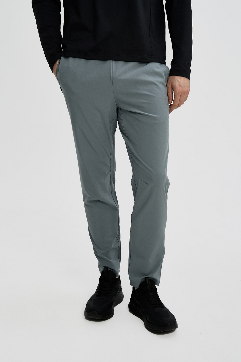 Брюки текстильные ANTA RUNNING Woven Track Pants