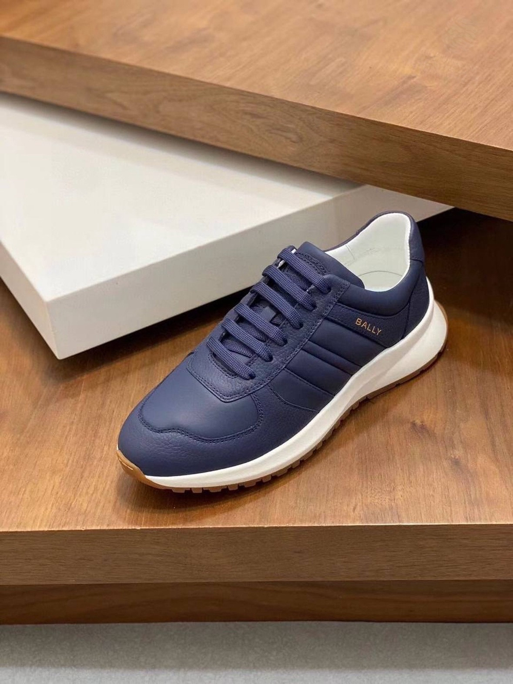 Кроссовки Bally