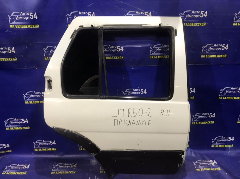 Дверь задняя правая NISSAN TERRANO 2000