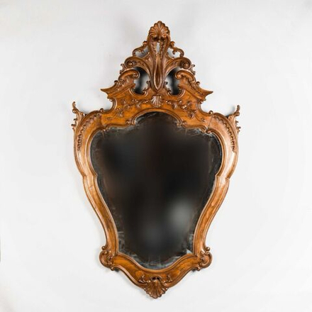 Винтажное настенное зеркало