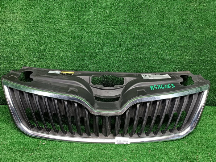 Решетка радиатора Skoda Rapid 1 (2012-2020)
