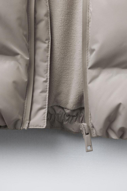 ZARA КУРТКА С НАШИВКОЙ WATER REPELLENT, ЦВЕТ ЛЬДА