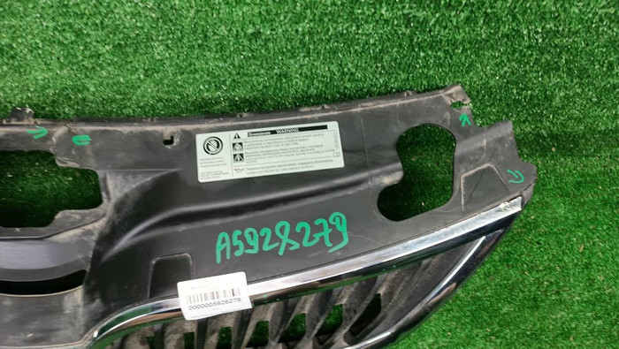 Решетка радиатора Skoda Rapid 1 (2012-2020)