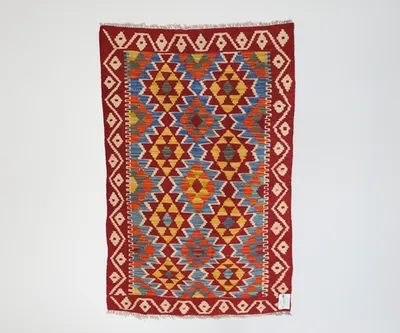 Коврик красный с узором