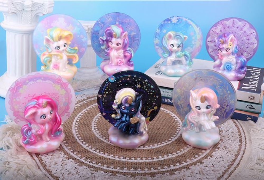 Коллекционные фигурки "Space Ponies"