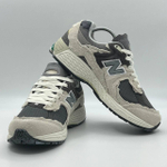 New balance 2002R
