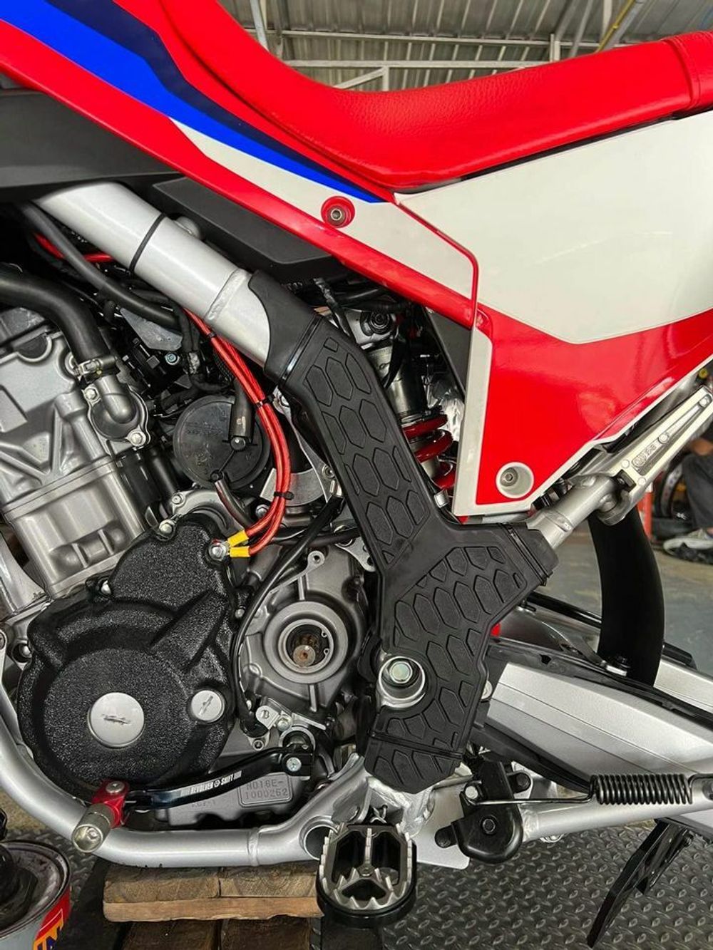 FRAME GUARD for Honda CRF300/Rally300. Plastic