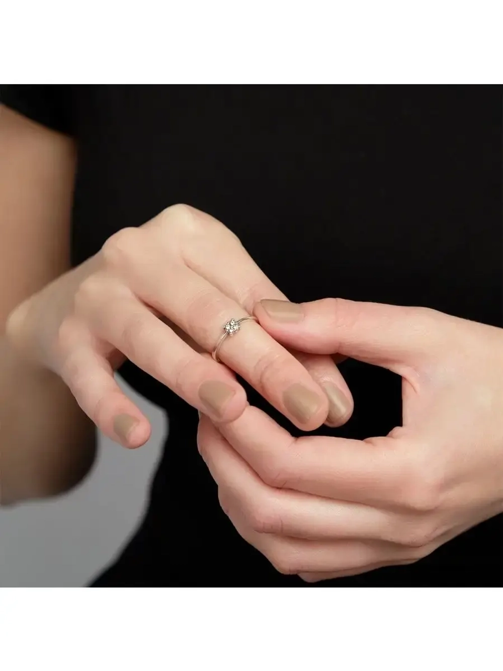 "Экс" кольцо в серебряном покрытии из коллекции "Э"