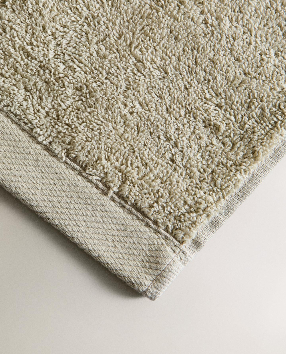 Zara Home - Гладкое махровое хлопковое банное полотенце (500 гхм2), зеленый, 30х50 см