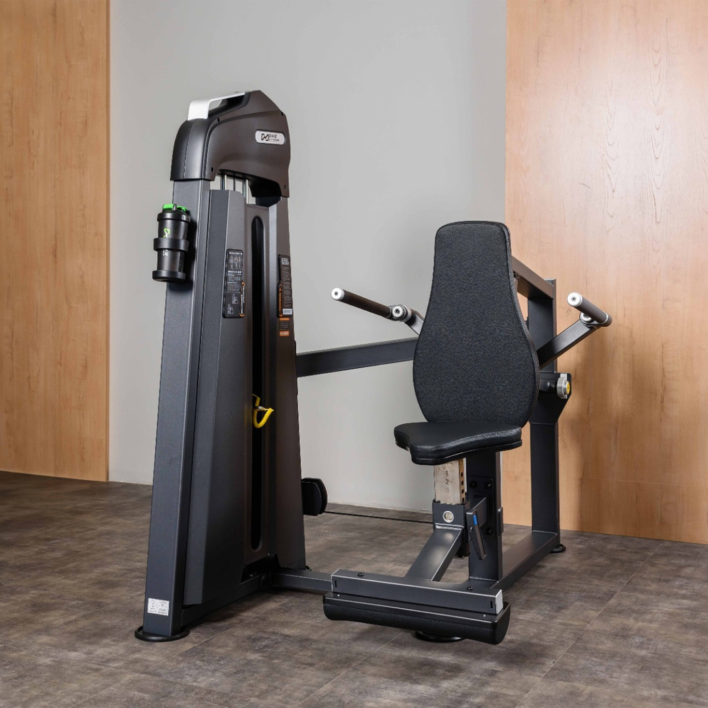 U3026C (E3026) Трицепс-машина. Имитация отжиманий. Стек 109 кг