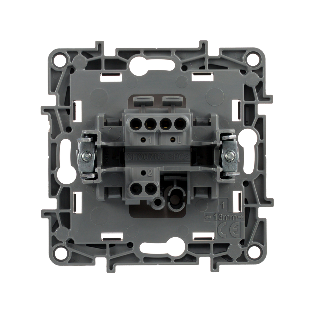 Выключатель 1-клавишный 10А 250В белый ETIKA Legrand