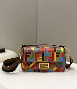 Fendi Baguette 27 cm