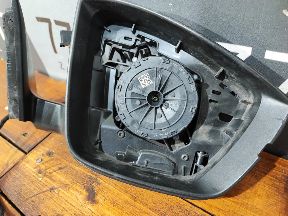 Зеркало правое 6 pin Skoda Karoq 17-22 Б/У Оригинал 57R857502