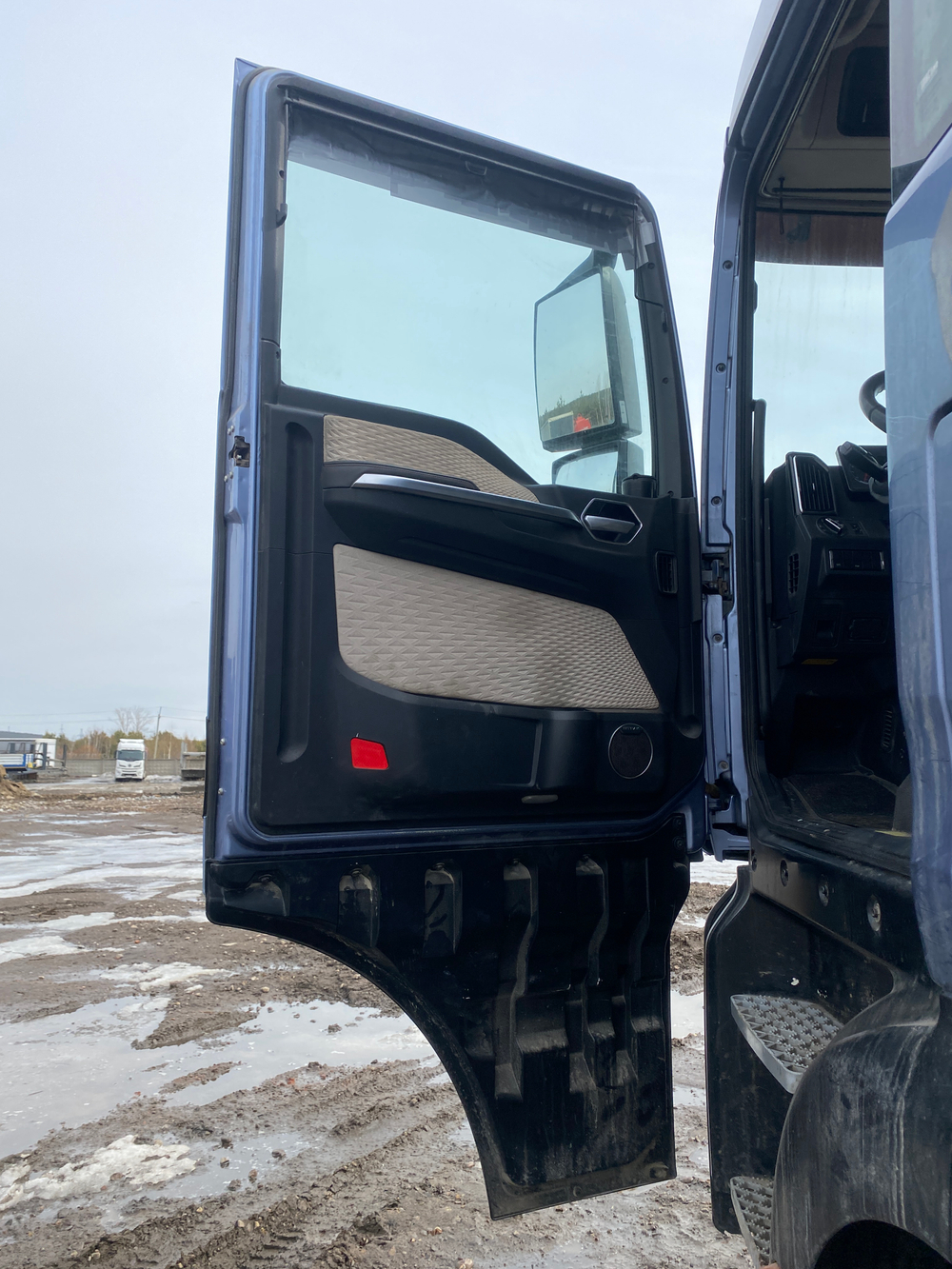 SITRAK C7H MAX 6x4 Седельный тягач ZZ4256V364HE (Дизельный, 12,4 л, 480 л.с., АТ)