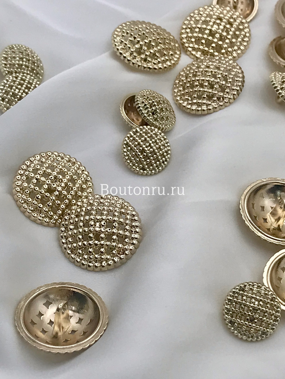 Пуговицы Золото Перфорированные