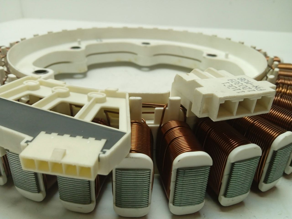 M1092QD1 кт10 Статор двигателя стиральной машины LG 4417EA1002W б/у