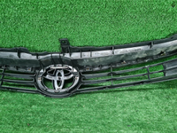Решетка радиатора Toyota Camry xv50 (2014-2017)