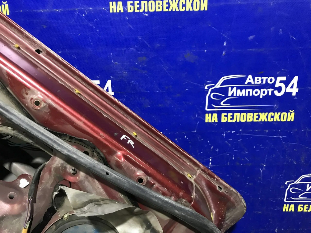 Дверь передняя правая MAZDA DEMIO 2000