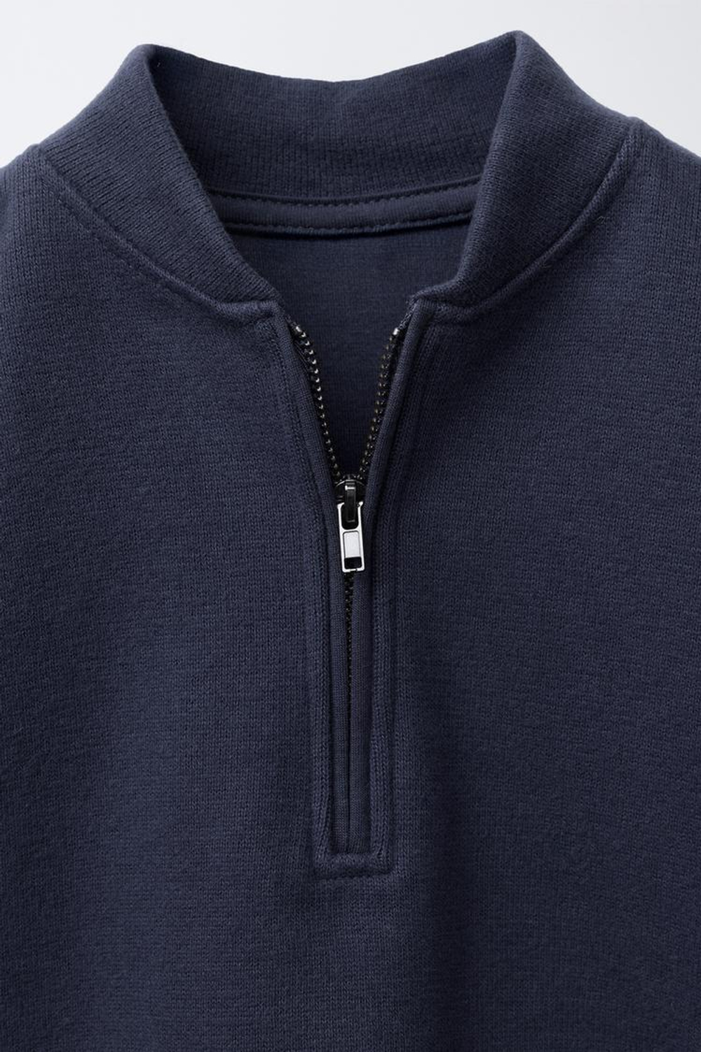 ZARA ОДНОТОННЫЙ КОМПЛЕКТ ИЗ ТОЛСТОВКИ И БРЮК-ДЖОГГЕРОВ, СИНИЙ