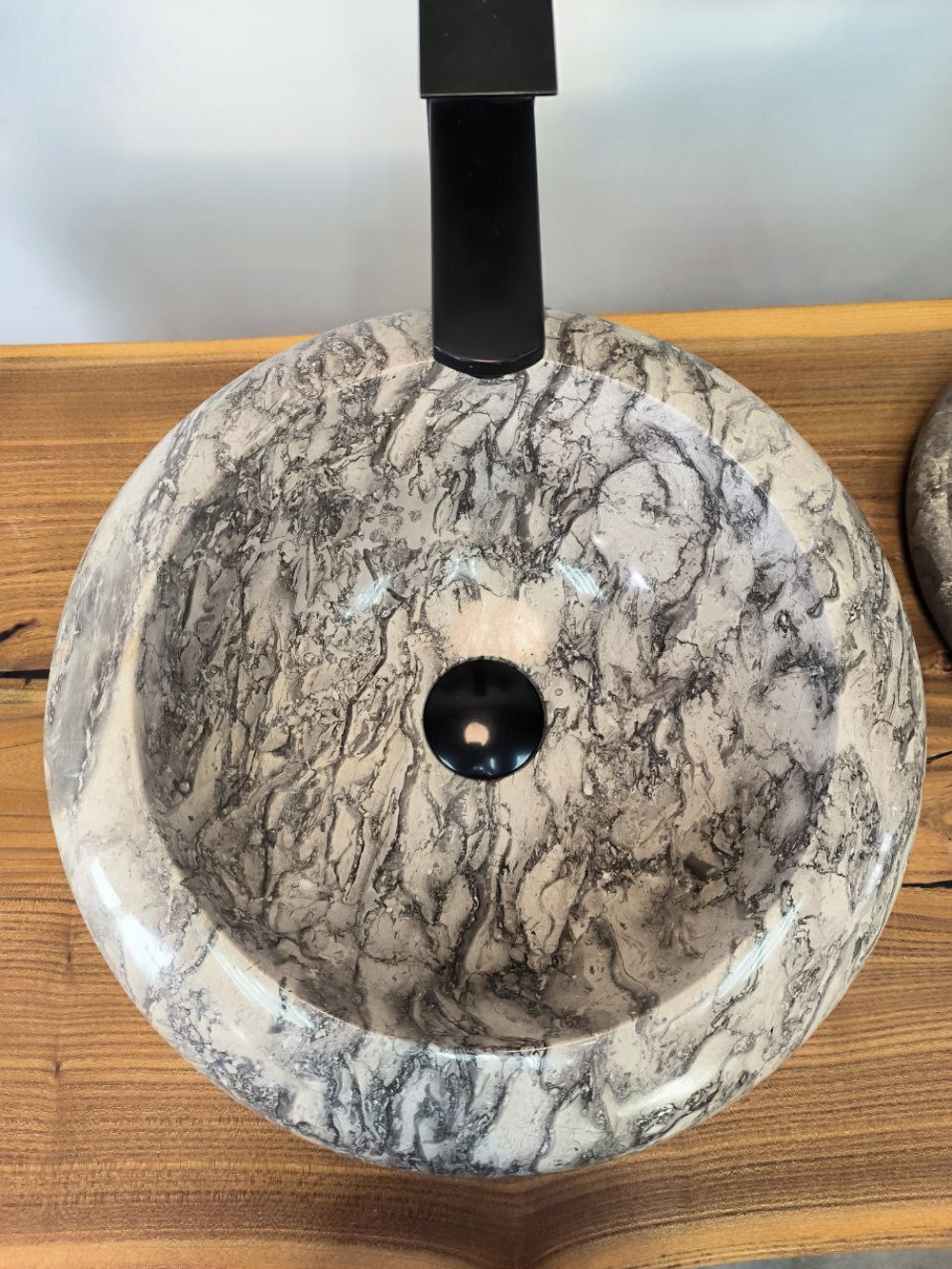 Раковина из мрамора Donut Doreng Grey DM-65869 40х40х15 из натурального камня