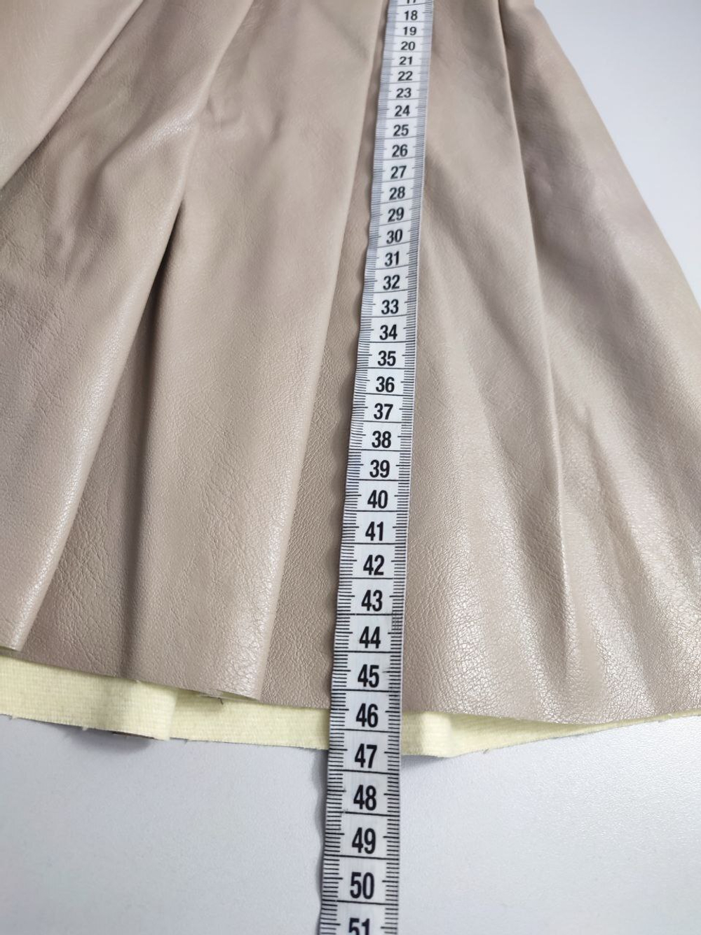 Юбка модная с ремнем 44 размер