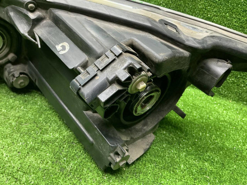 Битая Фара правая Mazda 6 GH (2009-2013) галоген