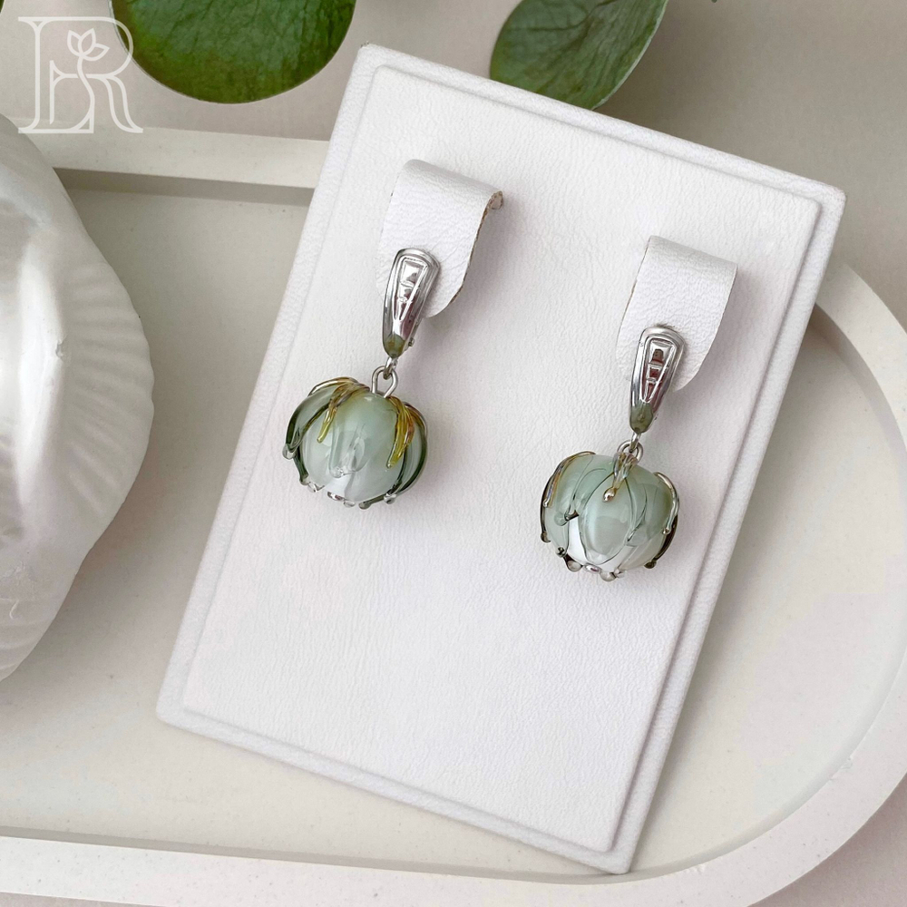 LEFIREL' Серьги серебряные женские "Келия" с цветами из муранского стекла / ювелирные украшения из родированного серебра 925