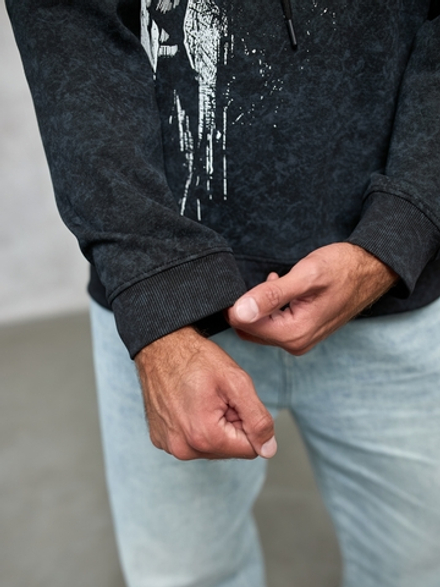 Толстовка демисезонная мужская LEGENDA Череп черная