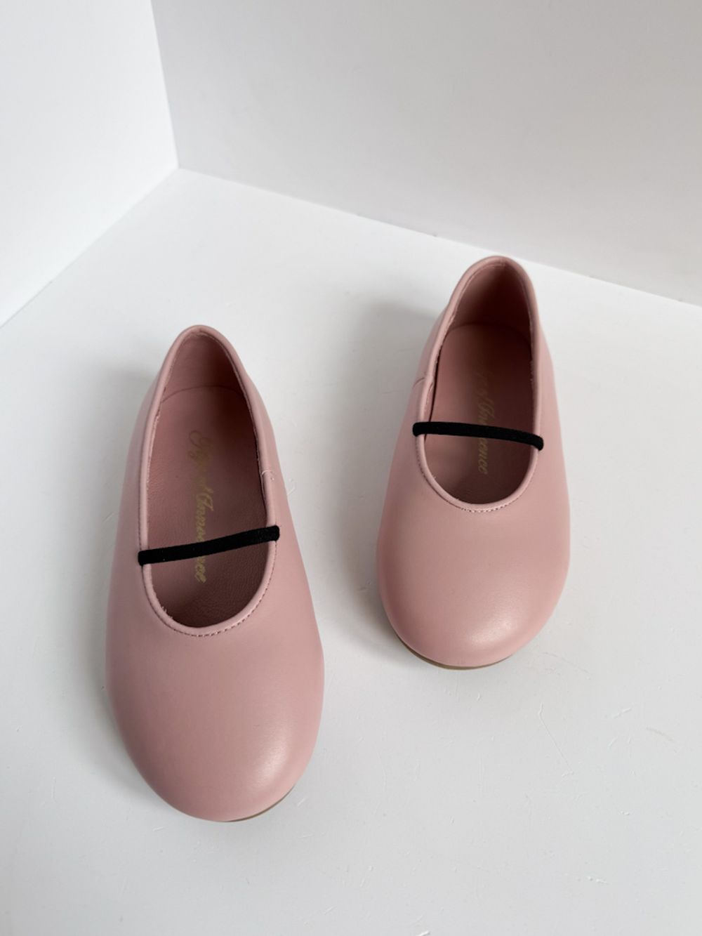 Новые кожаные туфли балетки Age of Innocence, 29