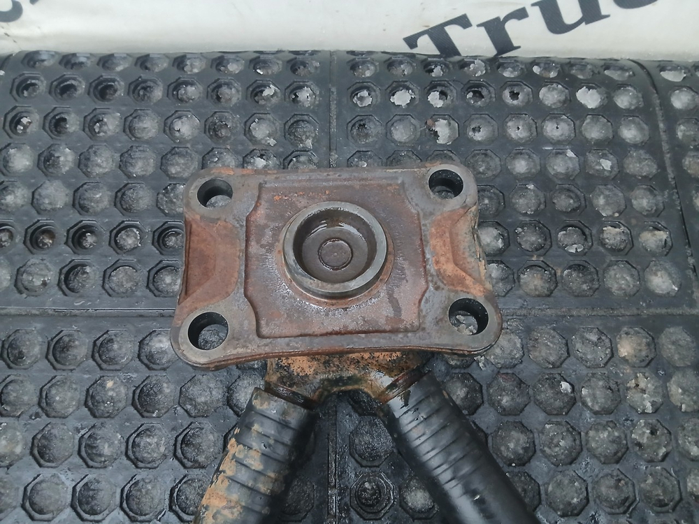 Тяга реактивная V-образная