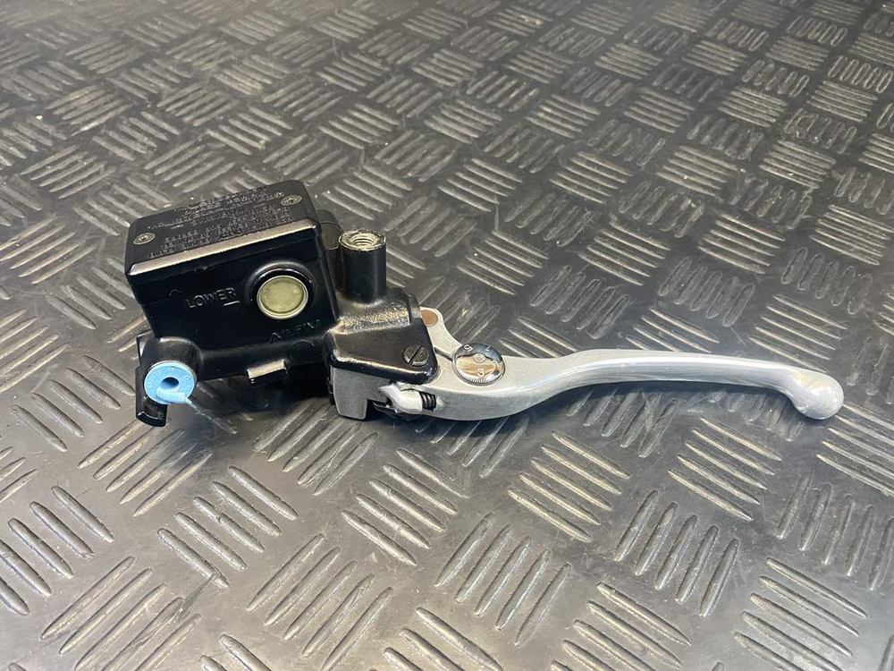 Цилиндр сцепления Yamaha XJR1300 053382