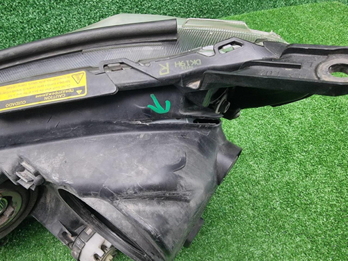 Фара правая Toyota Rav 4 CA40 (2012-2015) ксенон