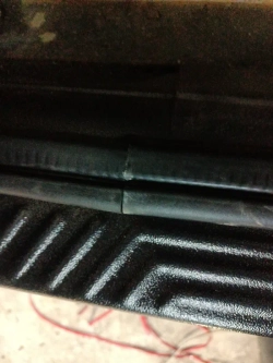 Уплотнители передних дверей Лада 4х4/Нива Легенд (к-т: 2 шт)