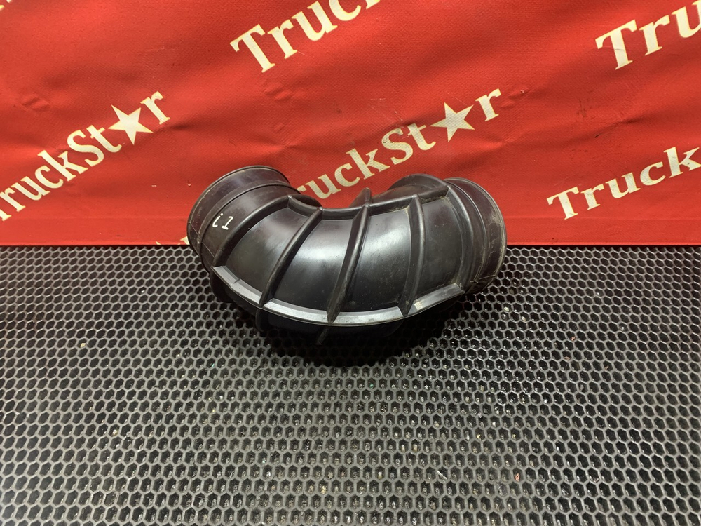 Патрубок воздушного фильтра 2023г