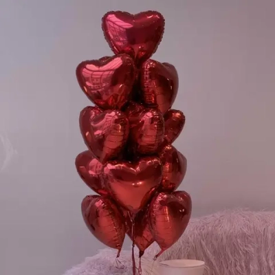 фонтан из красных сердец