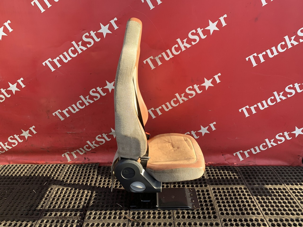 Сиденье пассажирское механическое 2023г